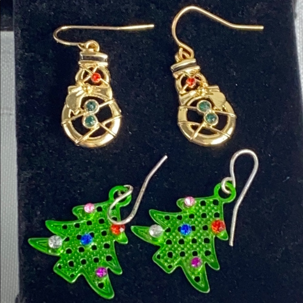 Christmas Dangle Earrings Lot of 2